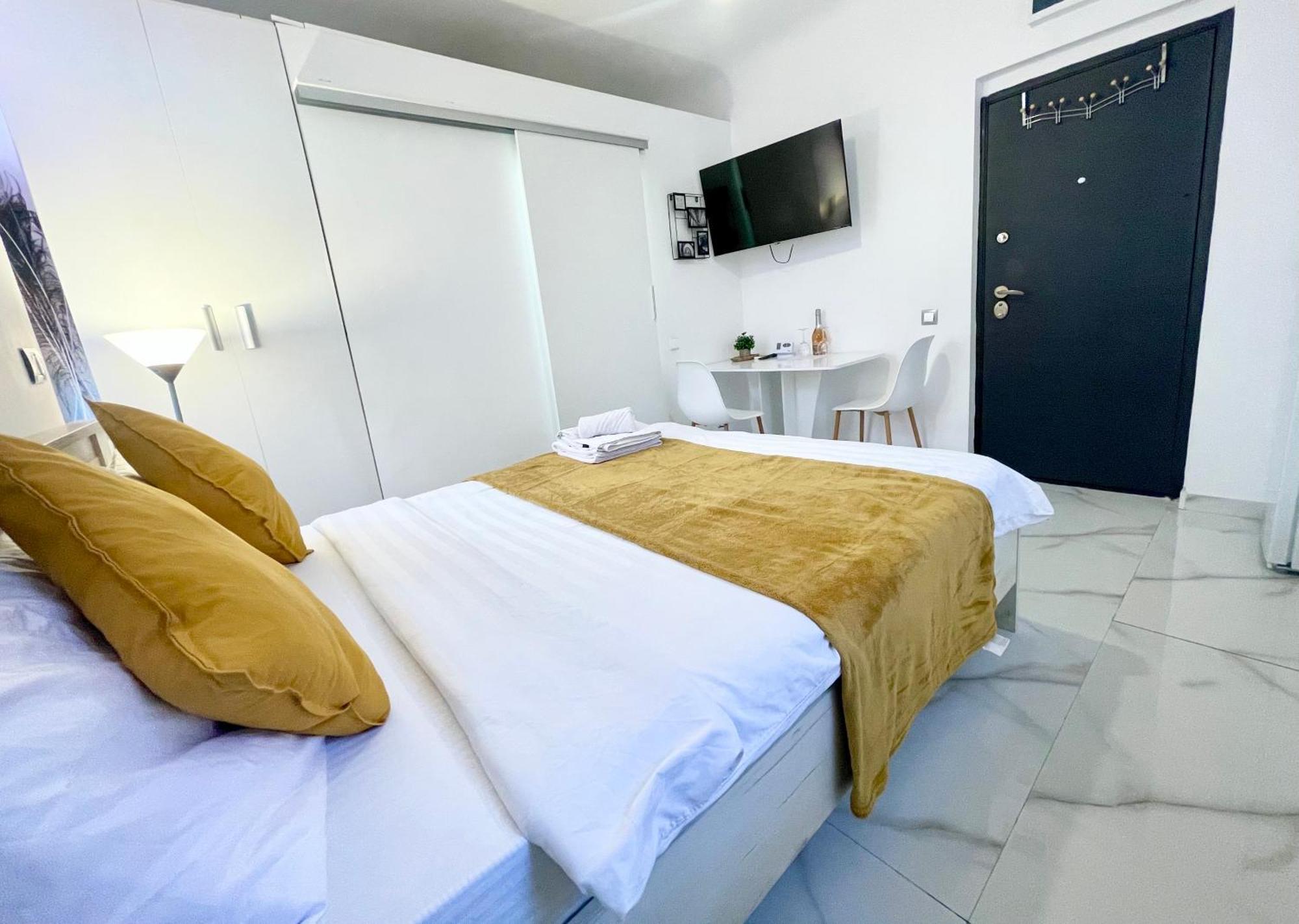 White Studio Bucureşti Eksteriør bilde